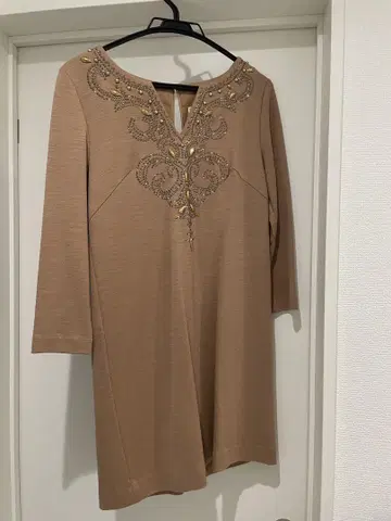 GRACE CONTINENTAL 베이지 튜닉