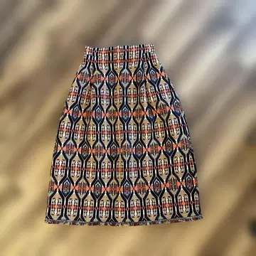 기하학 패턴 플레어 롱 스커트