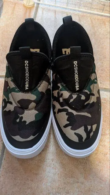 DC SHOE CO USA 카모플라쥬 슬립온 26.5cm