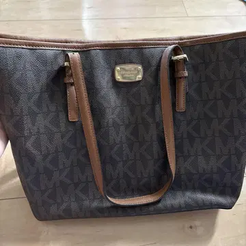 MICHAEL KORS 모노그램 토트백