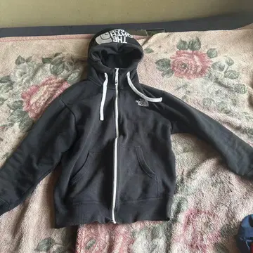 THE NORTH FACE 블랙 후드티 지퍼 포함