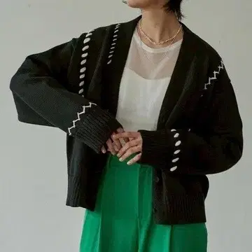 miette 미 배색 스티치 디자인 가디건 블랙