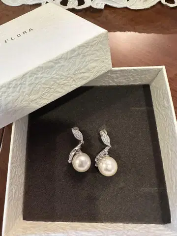 미사용 새상품 EAU FLORA 귀걸이