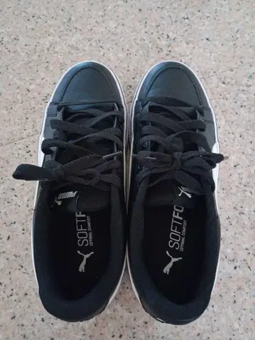 PUMA 스니커즈 24.5