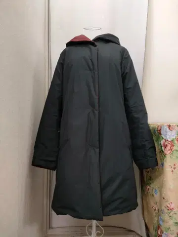 레킵 블랙 다운 코트 리버서블