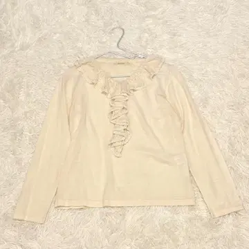 [ Rose Tiara ] 빅 울 혼방 아이보리 프릴 긴팔 니트 L