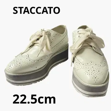 STACCATO 통굽 로퍼 22.5 화이트 윙팁 레이스업