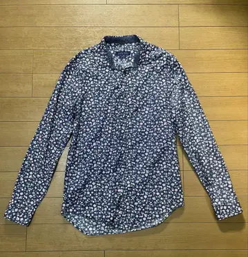ZARA 네이비 꽃무늬 스컬 패턴 긴팔 셔츠