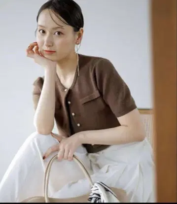 스나이델 크롭 하프 슬리브 가디건