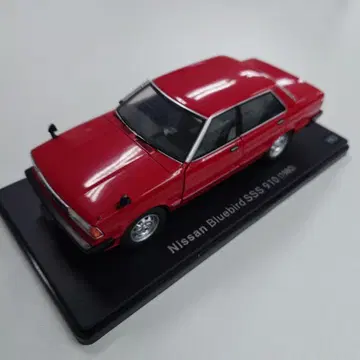 Nissan Bluebird SSS 910 (1980) 빨간색