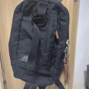 GREGORY 스위치 슬링 바디백 그레고리