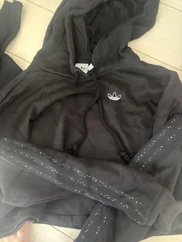 adidas 블랙 후드티 S