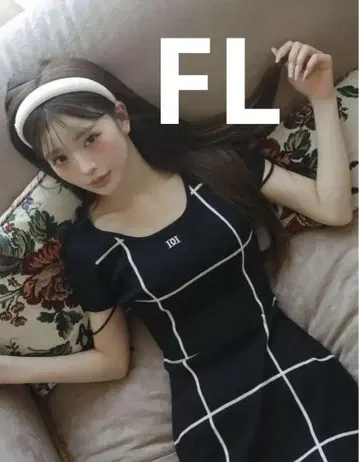 Darich 백 오픈 스티치 니트 미니 원피스 FL