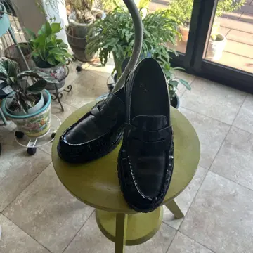 ZARA / 자라 블랙 개더 로퍼 신발