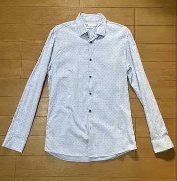 ZARA 스카이블루 도트 무늬 긴팔 셔츠