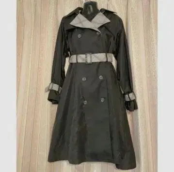 체크 배색 트렌치코트 액시즈팜 포에틱