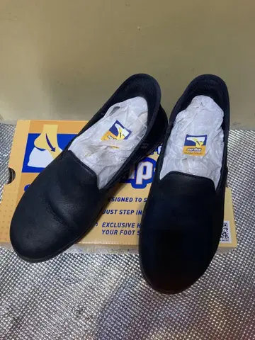 SKECHERS Slip-Ins 블랙