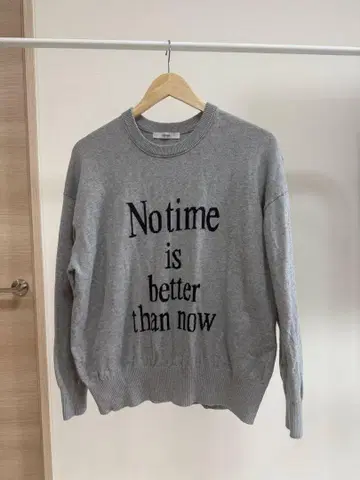 relume 그레이 프린트 스웨터