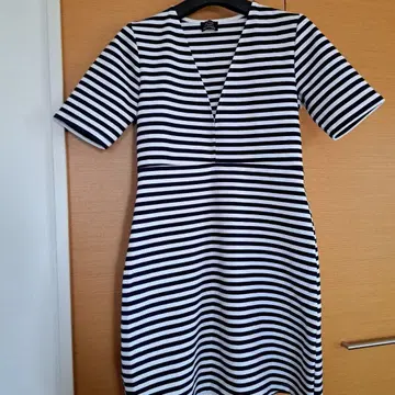 Zara 스트라이프 반팔 원피스 L 사이즈