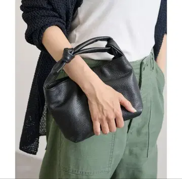 오우렌티 핸들 슬라이드 미니 백