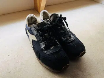 디아도라 헤리티지(diadora HERITAGE) 네이비 26cm
