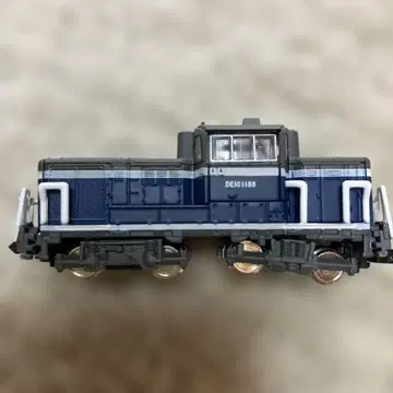 DE10 2 B 기차 티