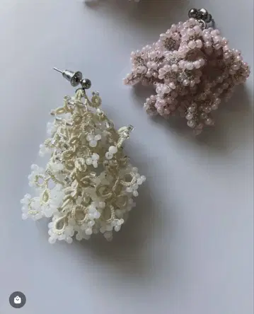 실과 비즈 압화.fuwa 귀걸이 화이트