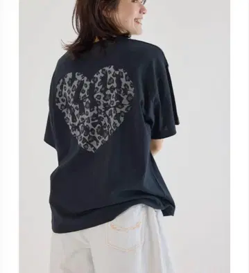 새상품 로데오 크라운 와이드보울 Heart Leopard 티셔츠 M