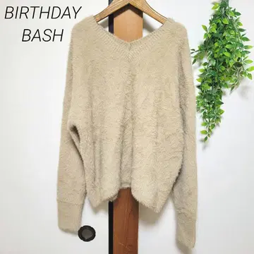 BIRTHDAY BASH 벌스데이 바쉬 모코모코 니트 베이지