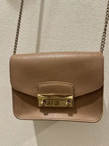 FURLA 베이지 메트로폴리스