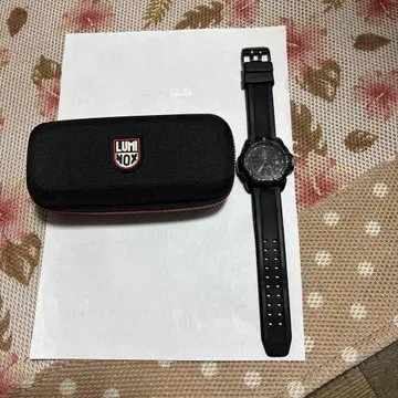 Luminox