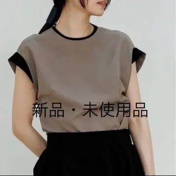 deres 밀라노 베이지 반팔 T셔츠