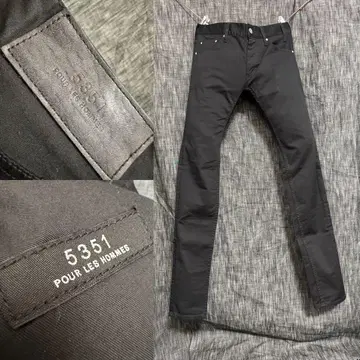 5351POUR LES HOMMES 스키니 블랙 데님 도메스틱
