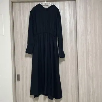 스픽 앤 스팬 허리 절개 뉴앙스 플레어 원피스