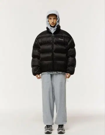 1993studio 블랙 다운 자켓 후드 부착
