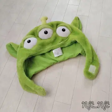에이리언 캐릭터 플리스 모자