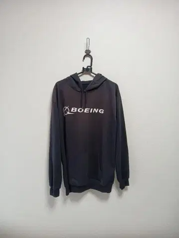 Boeing 블랙 후드 부착 후드티