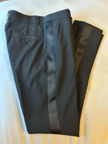 sacai 사이드 라인 테이퍼드 슬릿 팬츠