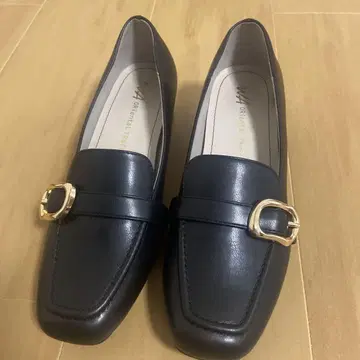 미사용 새상품 22.5cm 블랙 로퍼 WA ORiental Traffic