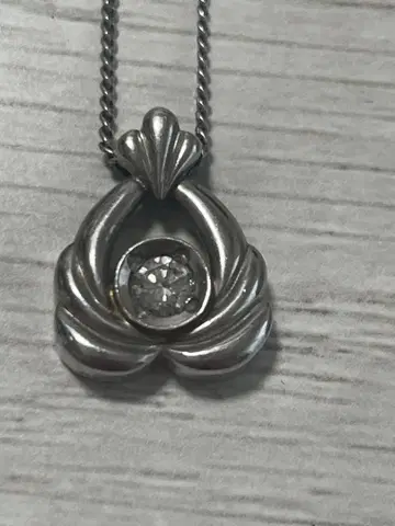 플라티나 다이아몬드 펜던트 목걸이