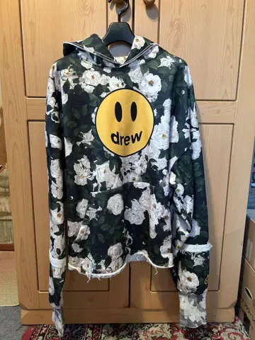 drew house 꽃무늬 후드티 M 사이즈