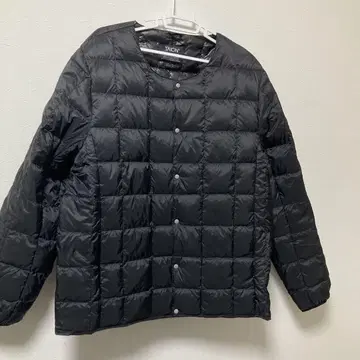 새상품급 TAION 크루넥 이너 다운 자켓 블랙 2XL