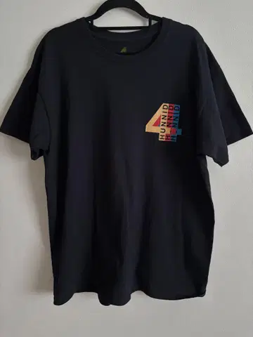 새상품급 4hunnid 로고T셔츠