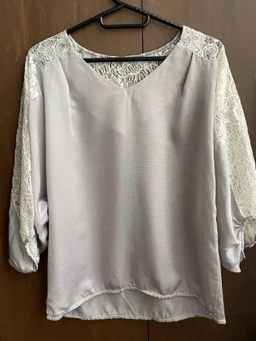 유나이티드 애로우즈 벌룬 소매 티셔츠