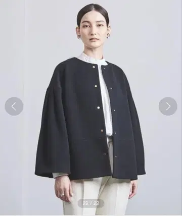 <UNITED ARROWS> W 노카라 메탈 버튼 숏코트