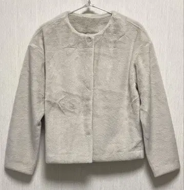 [ UNIQLO 새상품급 ] 노카라 인조 모피 자켓 S