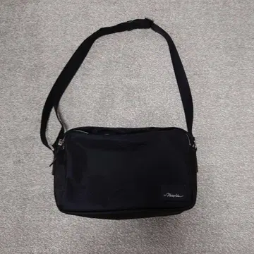 3.1 필립림 블랙 숄더백