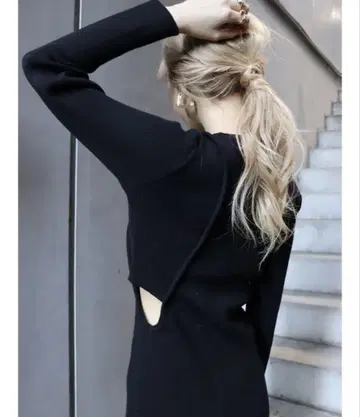 EVRIS 사이드 오픈 니트 미니 원피스