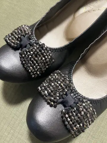 새상품 퍼스트 컨택트 펌프스 24.5cm