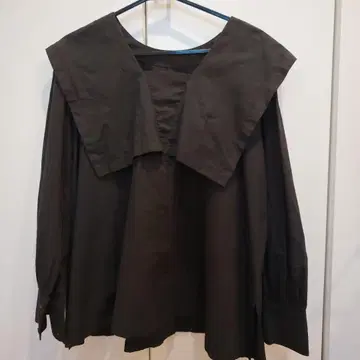 블랙 세일러 카라 긴팔 상의